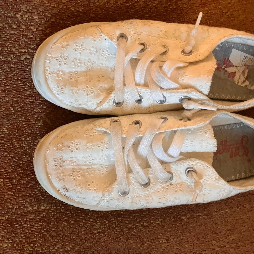 Jellypop White Lace Flatsjellypop shoes